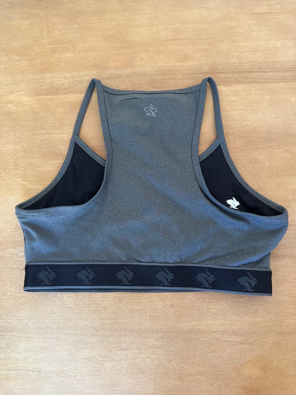Rabbit Running Medium Sports Bra With Pocket No Pads Black and Gray